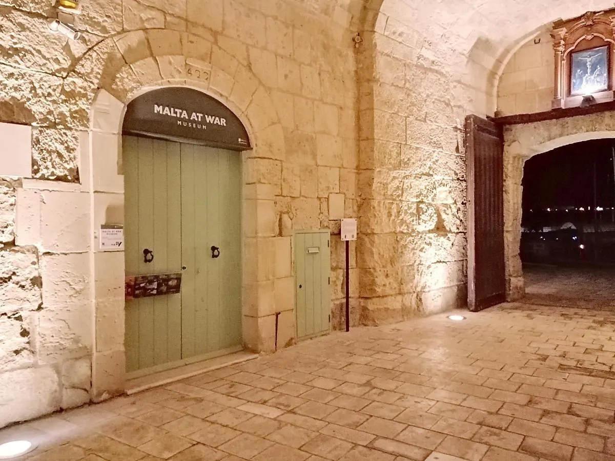 Vittoriosa Seafront Highly Furnished Apartment Fl 4