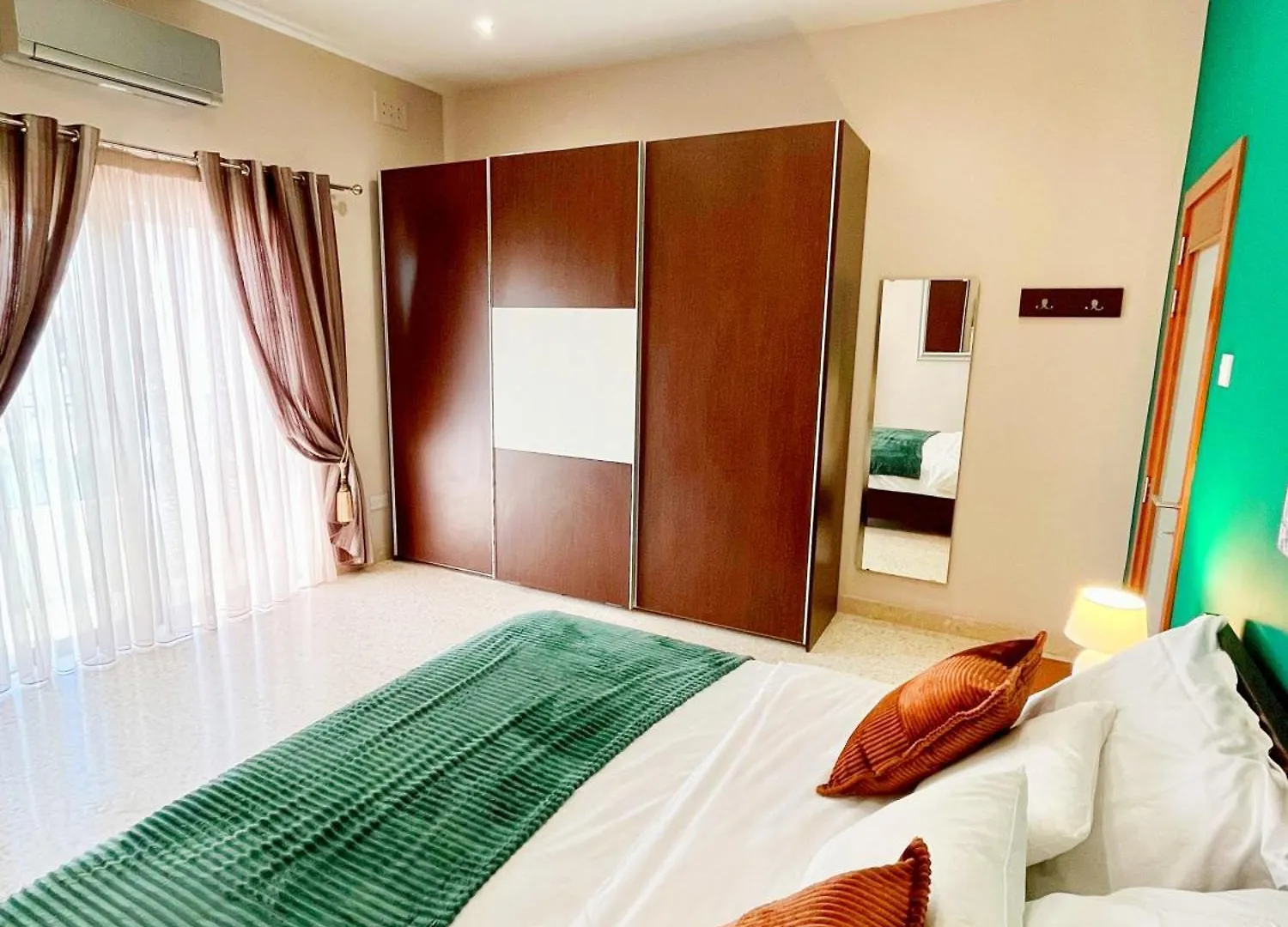 Vittoriosa Seafront Highly Furnished Apartment Fl 4 0*, Birgu Malta