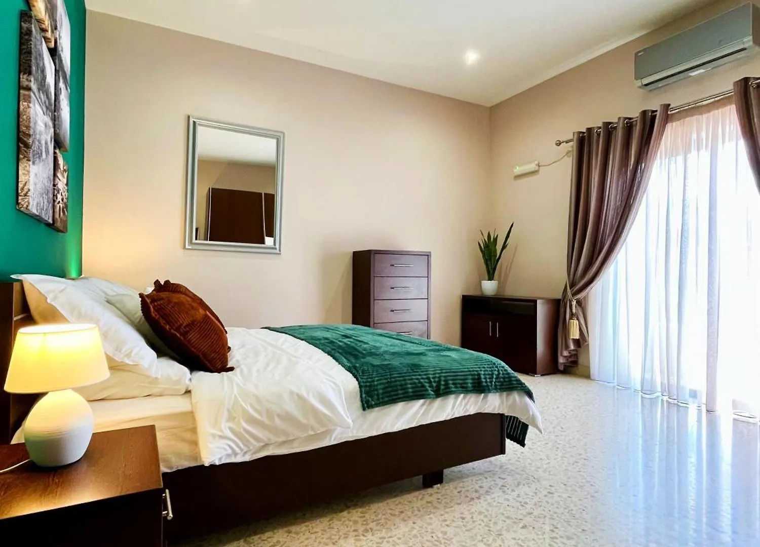 Vittoriosa Seafront Highly Furnished Apartment Fl 4 0*, Birgu Malta