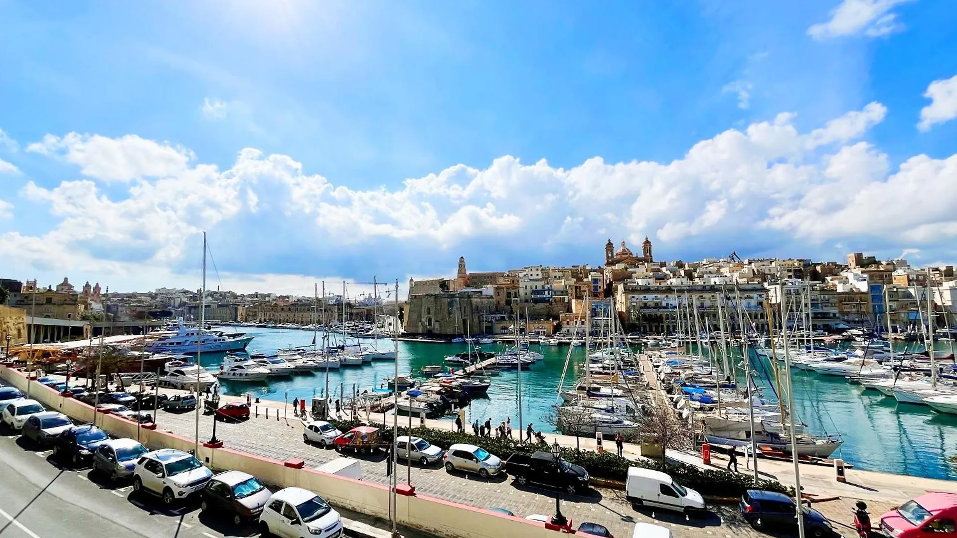 Vittoriosa Seafront Highly Furnished Apartment Fl 4 Malta