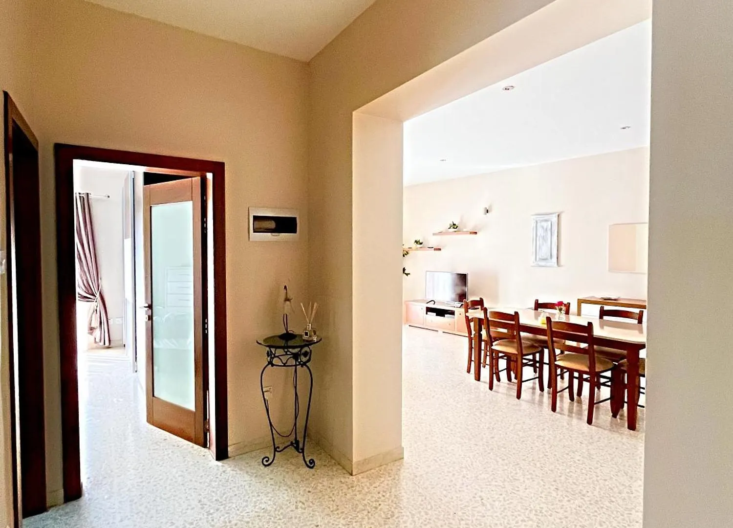 Vittoriosa Seafront Highly Furnished Apartment Fl 4 0*, Birgu