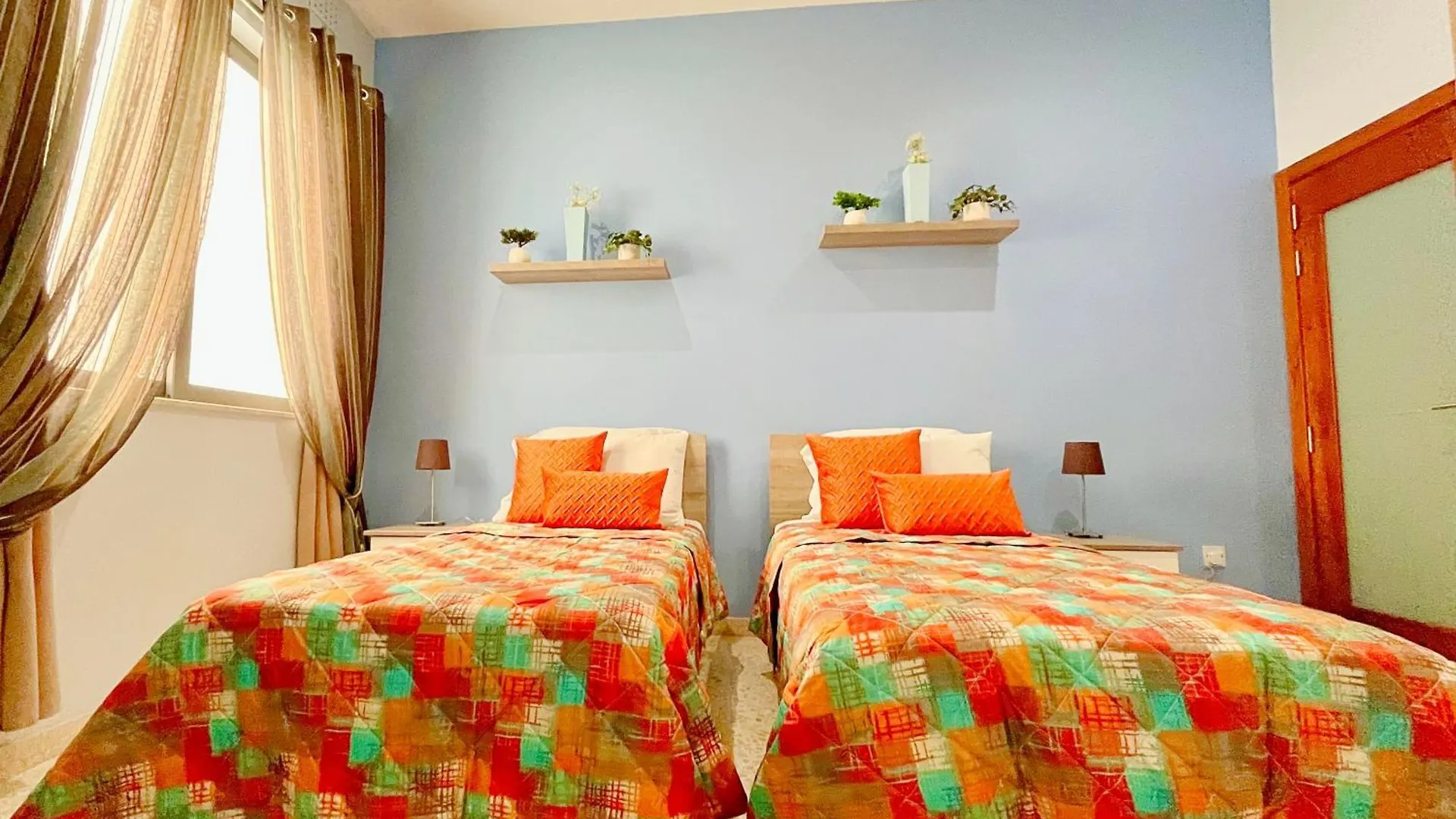 Vittoriosa Seafront Highly Furnished Apartment Fl 4 Malta